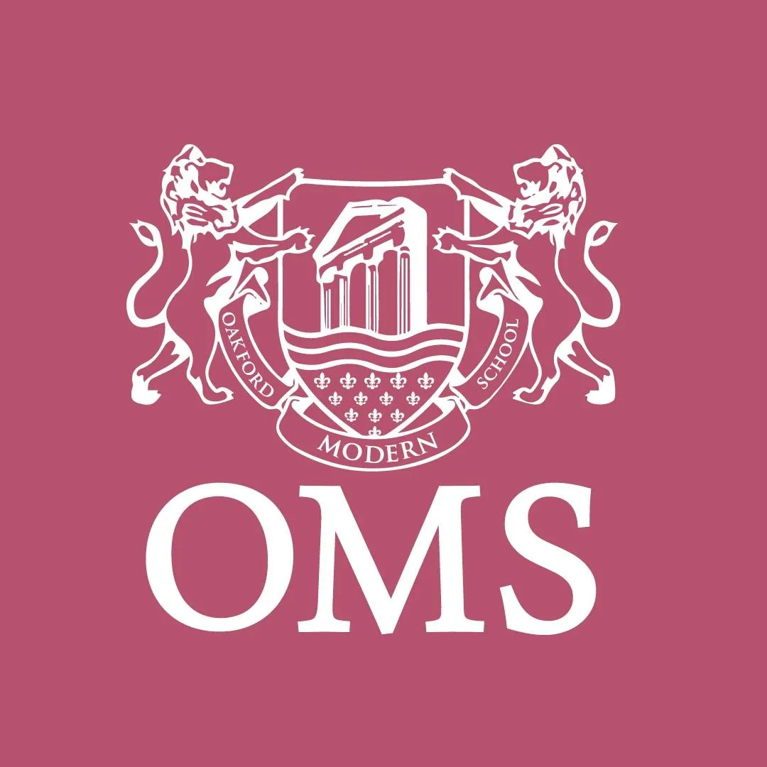 Oxford modern school Logo